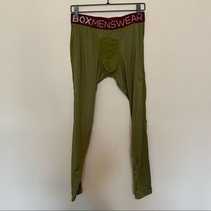 NWOT box means wear green and burgundy mens long johns sz.M
